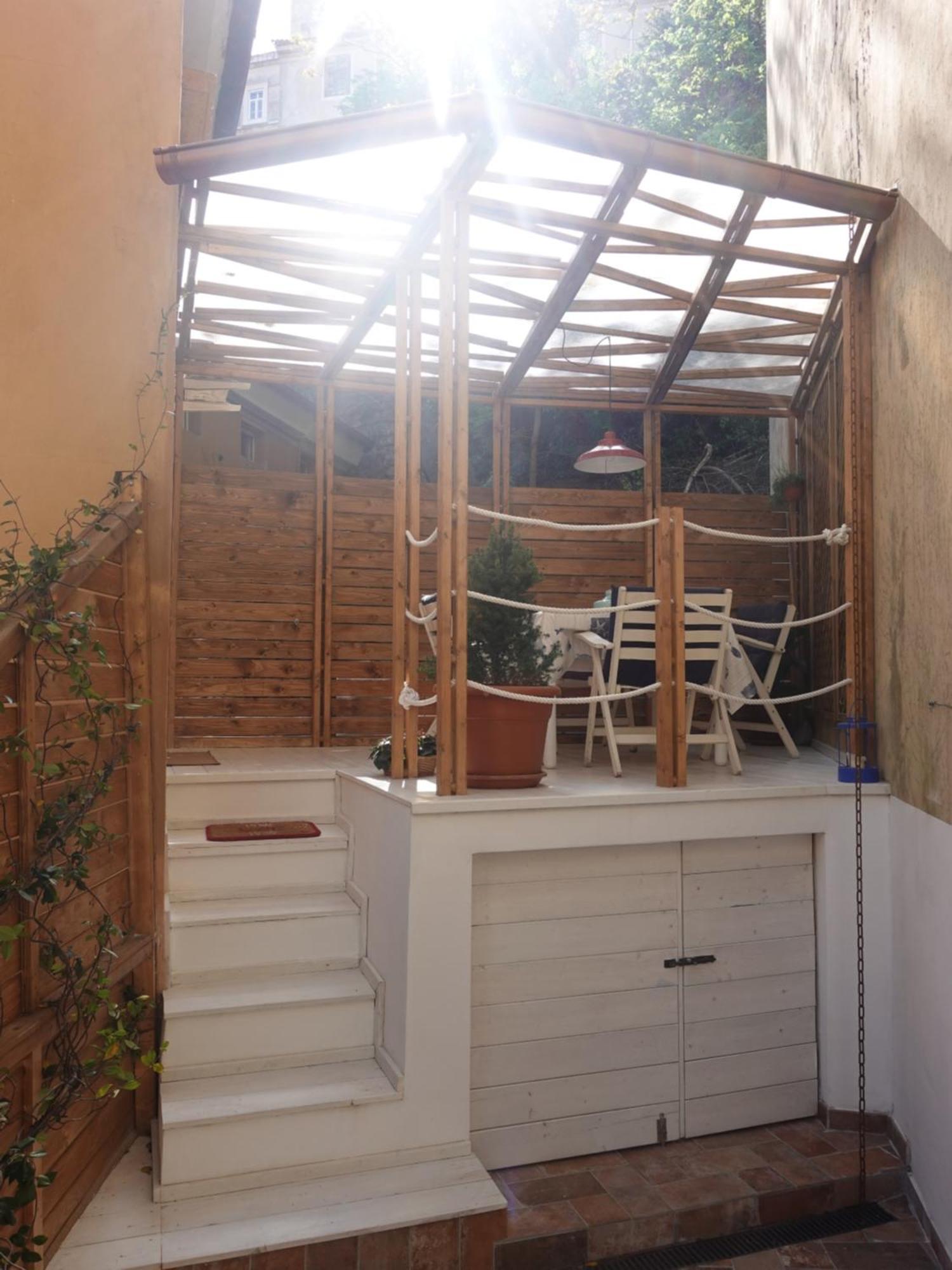 Cavana Cosy Apartment With Garden Near The Sea Trieste Exterior photo